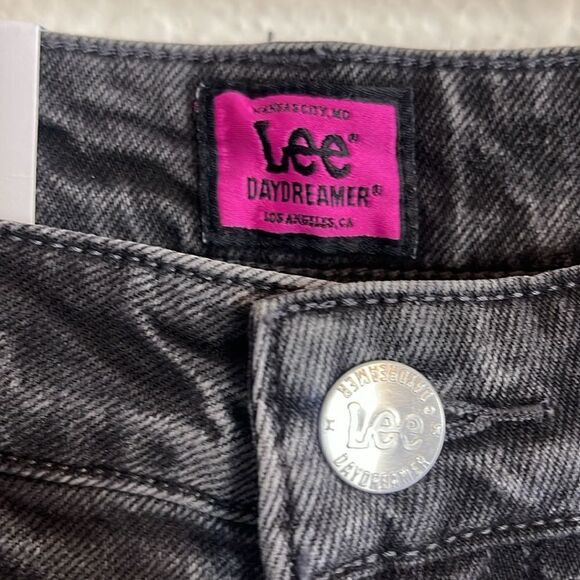 Lee x Daydreamer Women's High Rise 90’s Straight leg Jeans in washed black. 30 - Picture 7 of 11